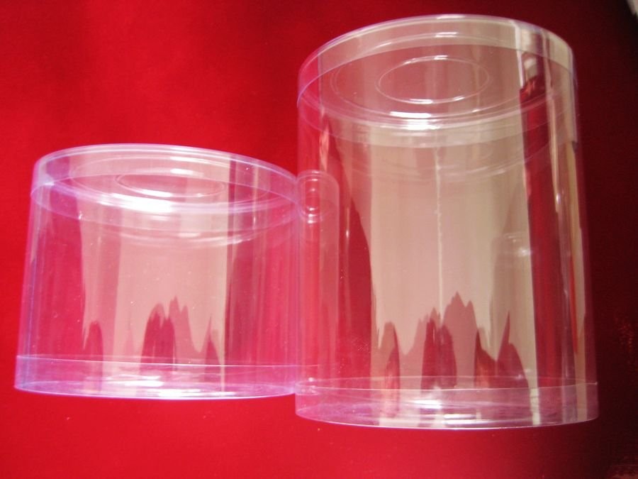 clear plastic round boxes